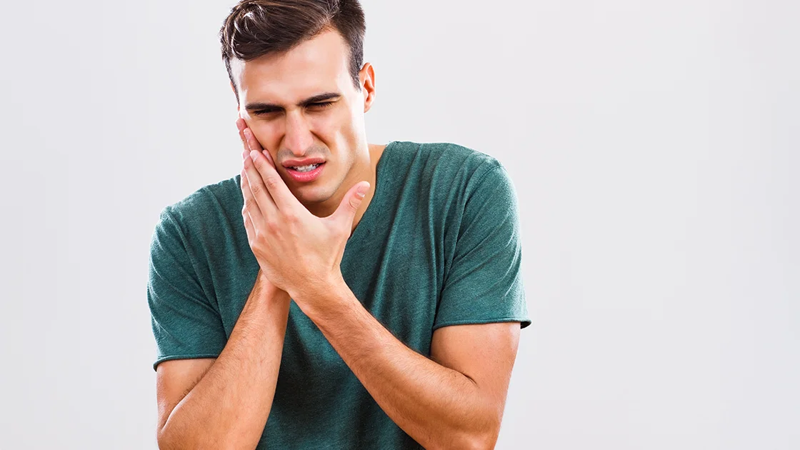 علاج اللثة بالليزر من أجل ابتسامات أكثر صحة